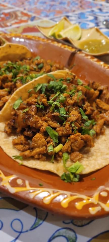 Tacos al pastor de La Hacienda del Mexicano
