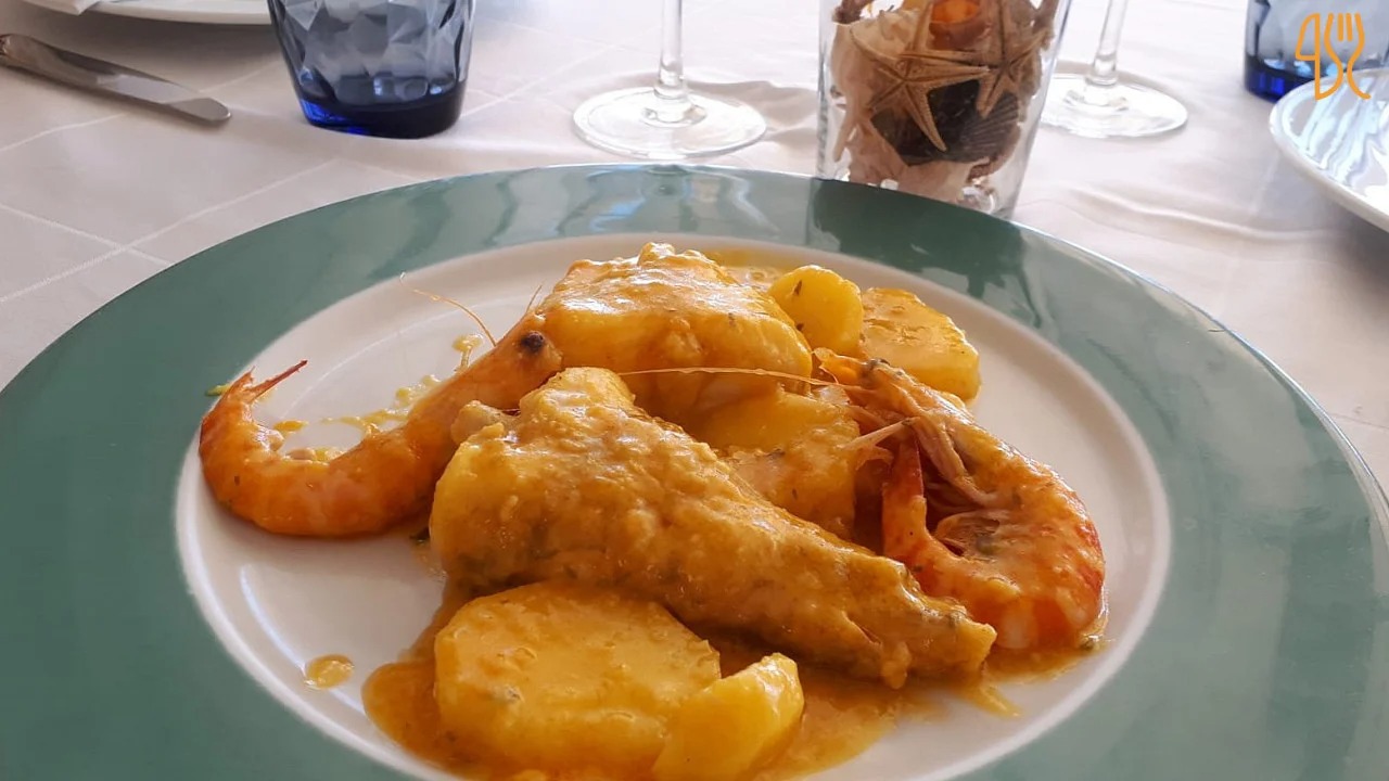 Brocheta mexicana colgante con tortitas de trigo